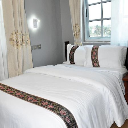 Ocean6 Hotel Kokrobite Eksteriør billede