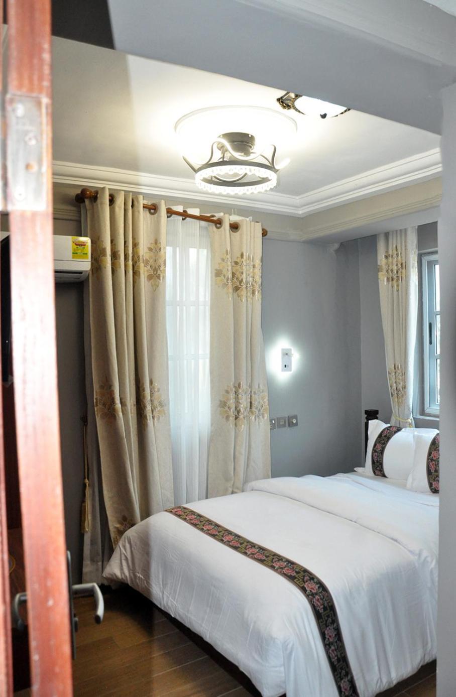 Ocean6 Hotel Kokrobite Eksteriør billede